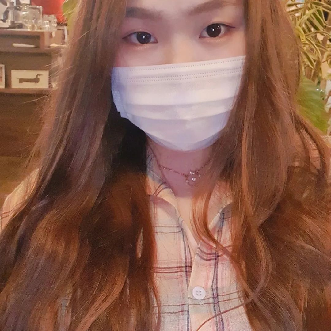 #첫줄안녕 #일상 #올만에셀카 💓
안녕! 안녕? 안..녕..?!
.
.
#백만년만에셀카 #퇴근하고싶다 #지쳐 #집에보내줘 😢
.
#대구 #96 #27 #셀카 #셀스타그램 #얼스타그램 #selfie #셀피 #daily #데일리 #일상스타그램 #instadaily #지루한일상 #지겹다지겨워 #쉴시간이필요해 #안녕과안녕으로