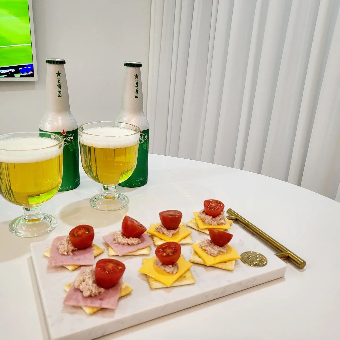 집에서🍻마시며 축구경기 시청 중
대한민국 VS 이집트