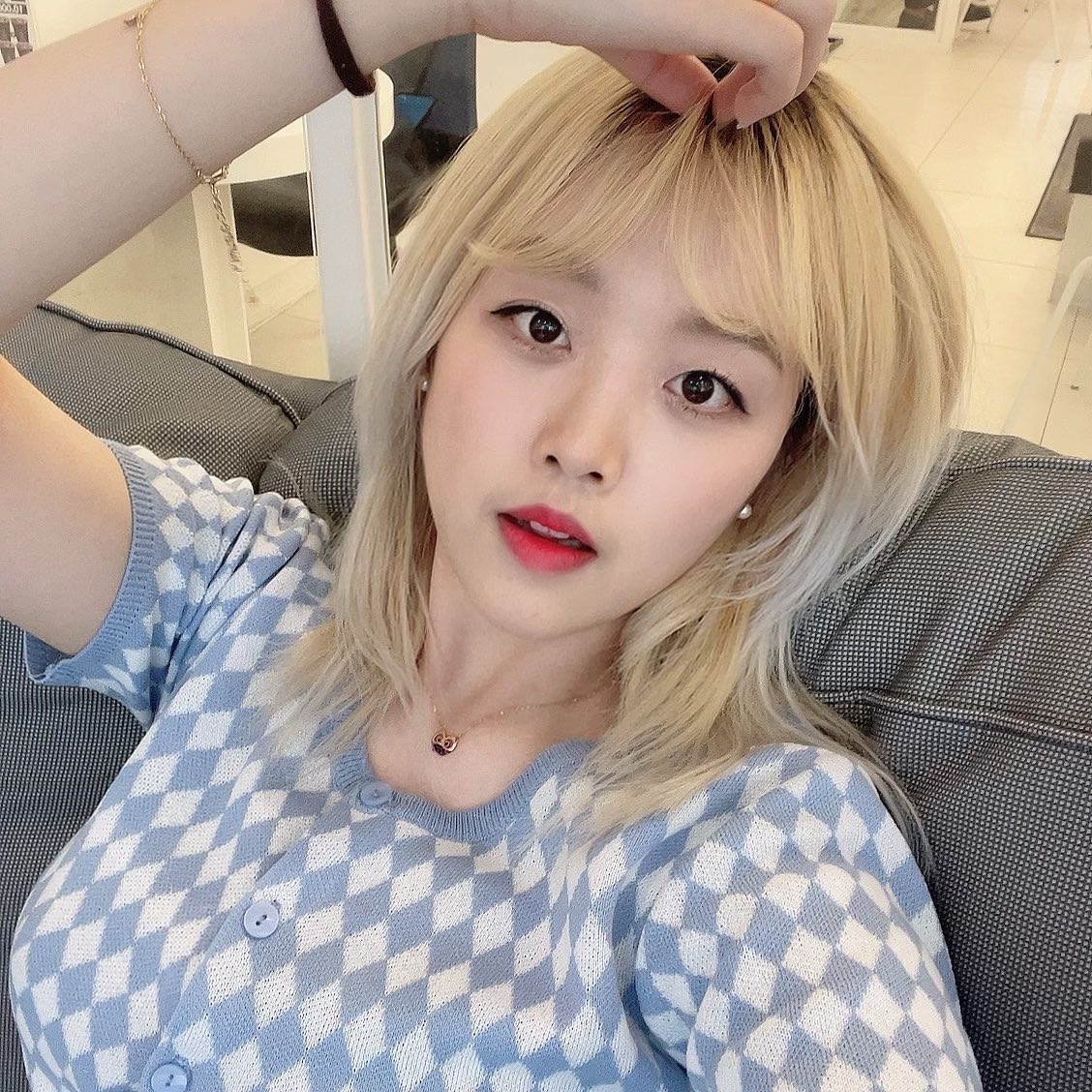 맘에 들어서 하나 더 🥸

#종강 #시험끝 #방학 #부럽지 #셀카 #인스타일상