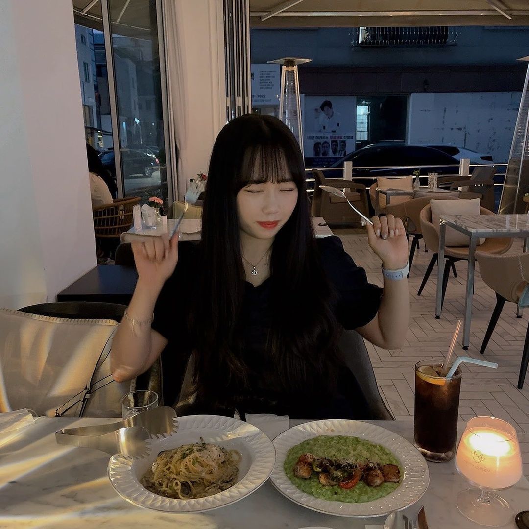𝑀𝒾𝓃𝓃𝒶 on Instagram: “#협찬 여기 음식도 음식인데 사진도 맛집이잔아...!!!!! 강남에 있는 메리가든 아시나용?? 이번에 판교에도 새로 생겼데용 판교 백현동 카페거리에 위치한 메리다