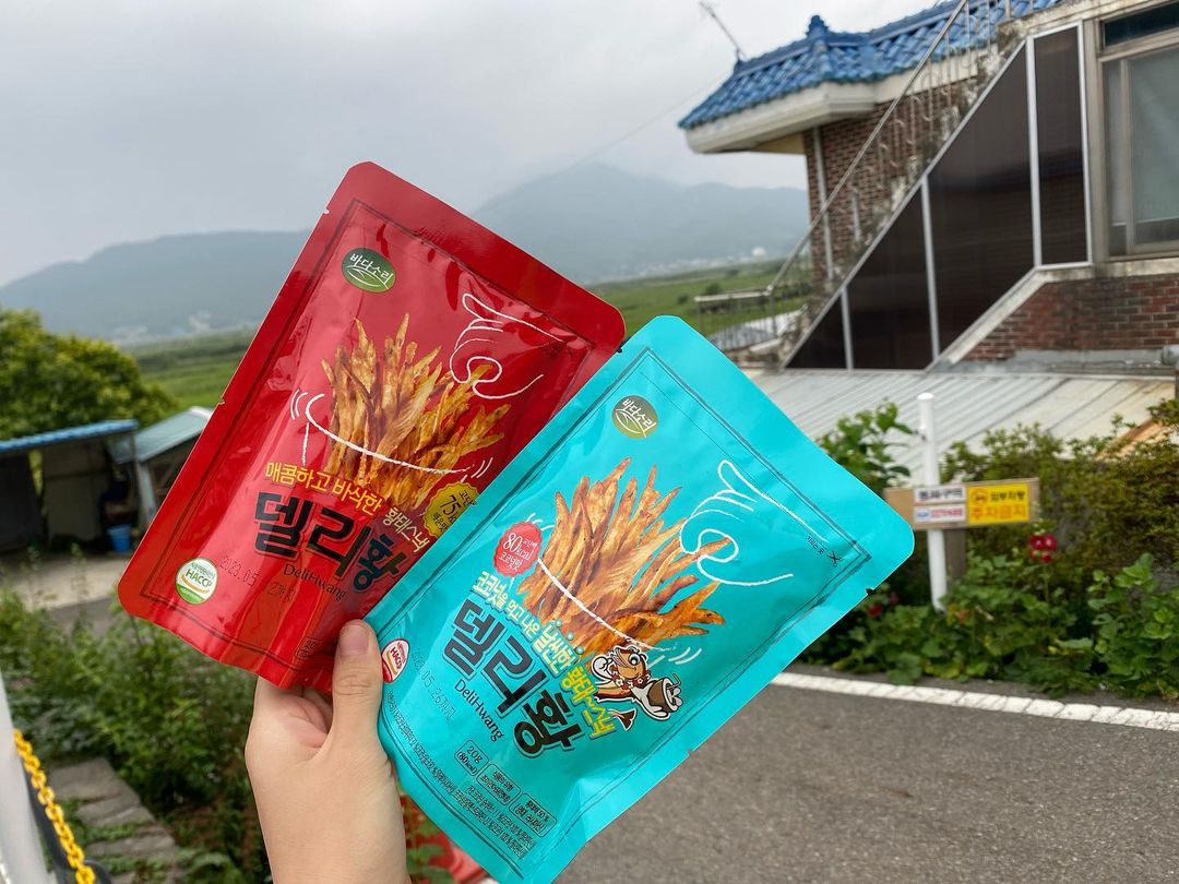 오먹쨩 on Instagram: “#오먹쨩협찬 #협찬 #광고 #제품제공 🎣 바다소리 델리황 🎣 - 황태스틱 코코넛 미니(20g/0.25) - 황태스틱 매운맛 미니(20g/0.25) - 황태스틱 버터맛 미니(20g/0.25) - 황태스틱