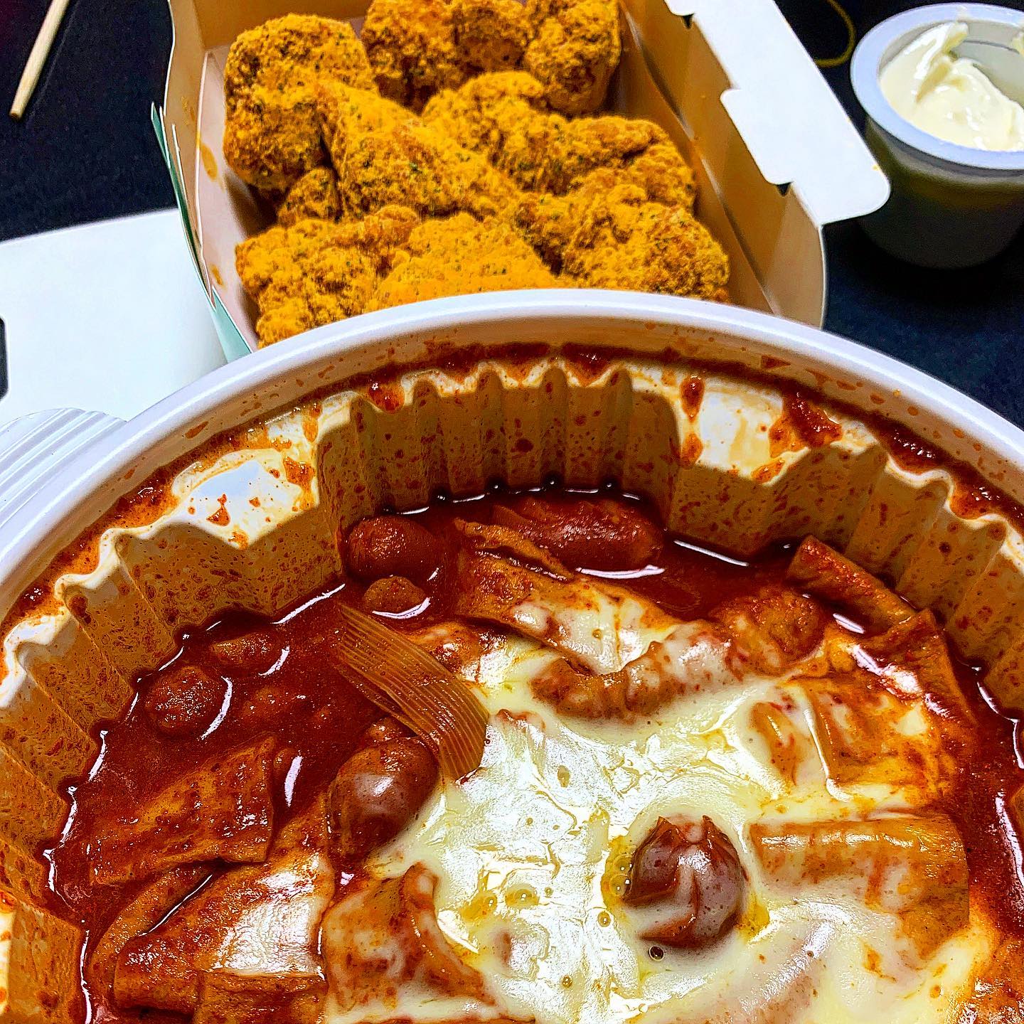#야식 #엽떡 #엽기떡볶이 

muk_unun