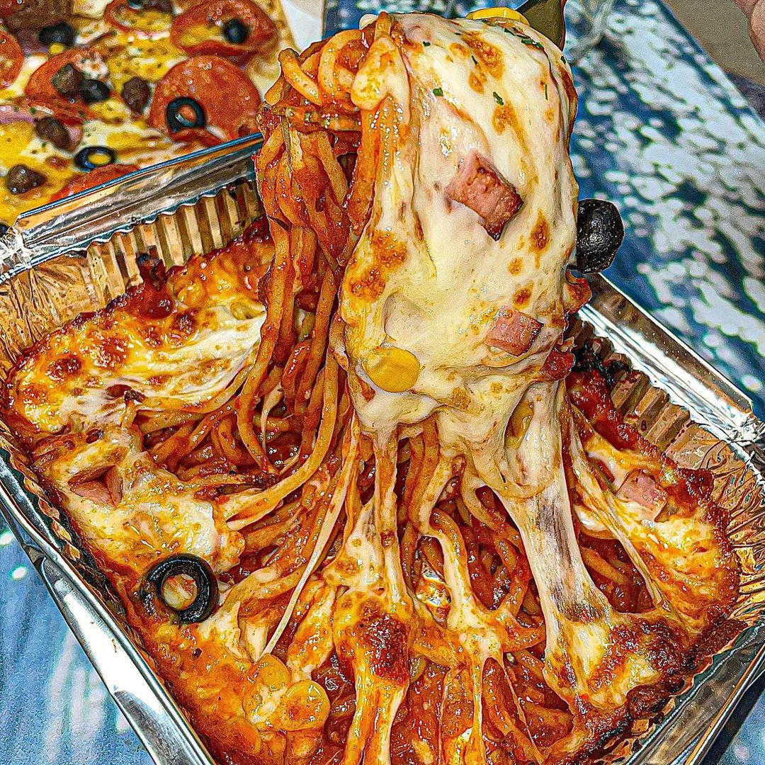 @gwan_ju_ on Instagram: “#피자스톰 별내점 별내에 위치한 피자스톰! 진짜 치즈가 너무너무 푸짐해요. 개인적으로 저는 피자를 굉장히 좋아합니다. 피자는 하프앤하프가 진리지🍕 피자스톰에