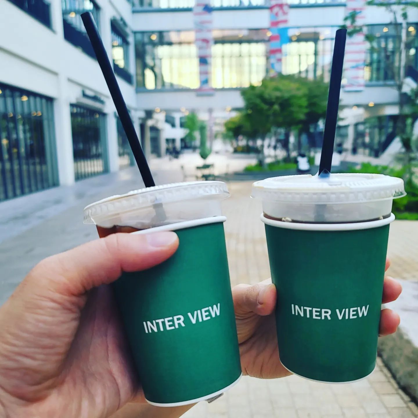 대전현대아울렛 산책.
역시 커피쿠폰으로 먹는 커피맛이 최고지.
#대현아#현대아울렛