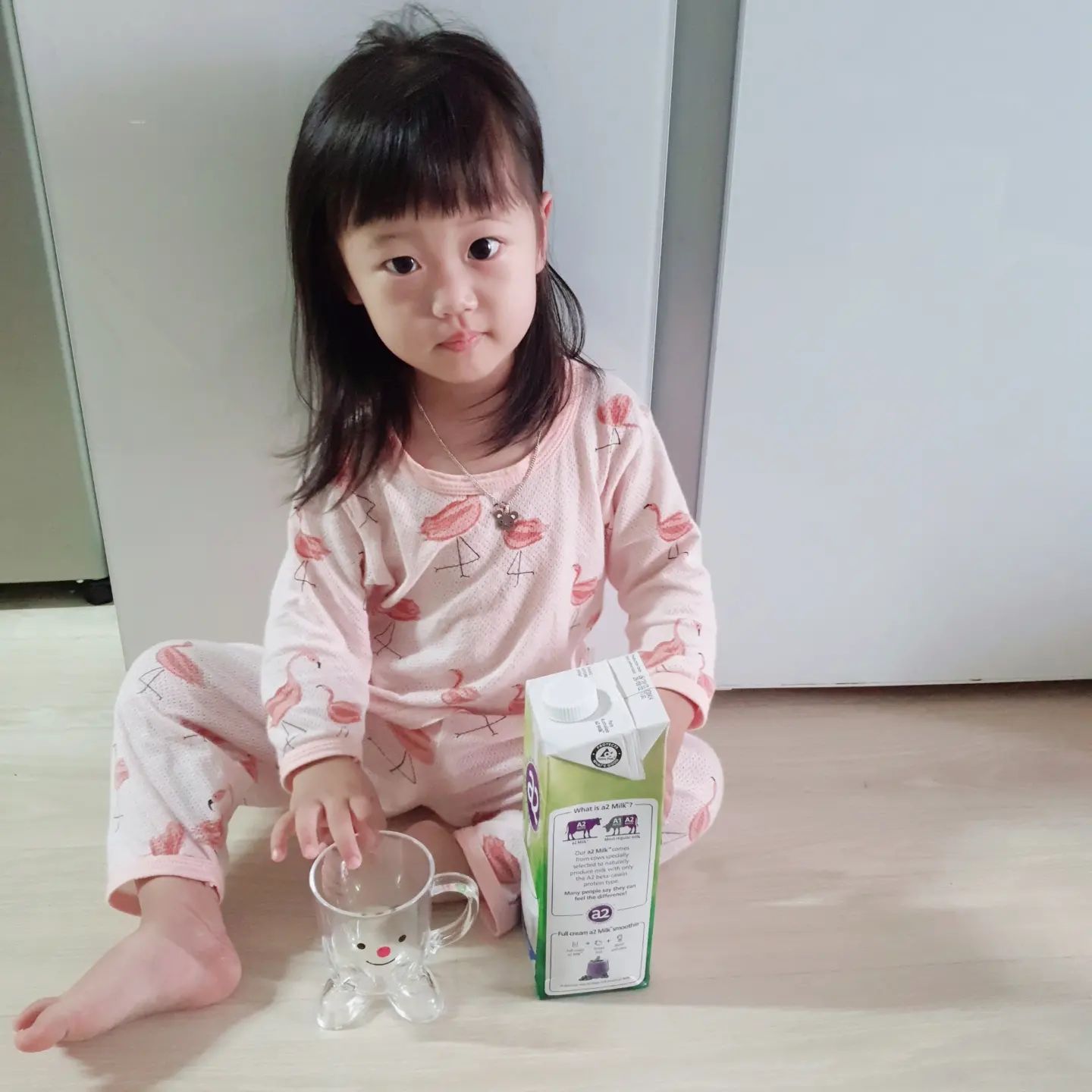 #협찬
자다일어나 얼굴 팅팅부은 림이 우유부터찾기
요고요고 호주에서 1초에 1개씩 팔리는 프리미엄 우유라고 해요🤗

림이는 우유 잘 마시는데
엄마는 우유만 먹으면 배앓이를 해서
우유 안좋아하는데 뉴오리진 a2 밀크는
배앓이 예방에 특허 받아 우유를 먹은 후 느끼는 불편감 (더부룩함, 복통, 설사 등) 걱정 없이 소화 잘되는 우유에요!

우유의 풍미를 보존하는 무균팩으로 안심되는 뉴오리진 a2 밀크 한번 드셔보세요^^

#뉴오리진a2 #a2우유 #a2밀크 #뉴오리진 #a2 #김태희우유 #김태희분유 #돌아기우유 #돌아기생우유 #아기우유 #a2단백질