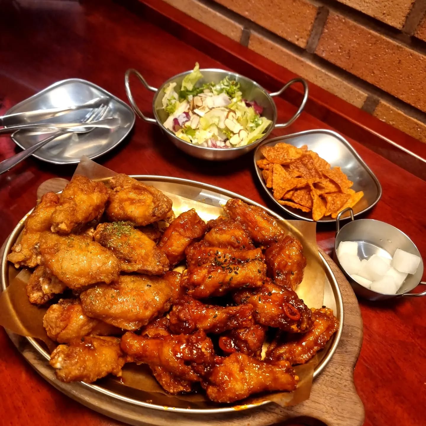 2022.07.09 토

주말밤은 치맥킹에서👏👏

#치맥킹 #치맥킹신월성점 #신월성맛집
#월성동맛집 #신월성치킨맛집 #대구치킨