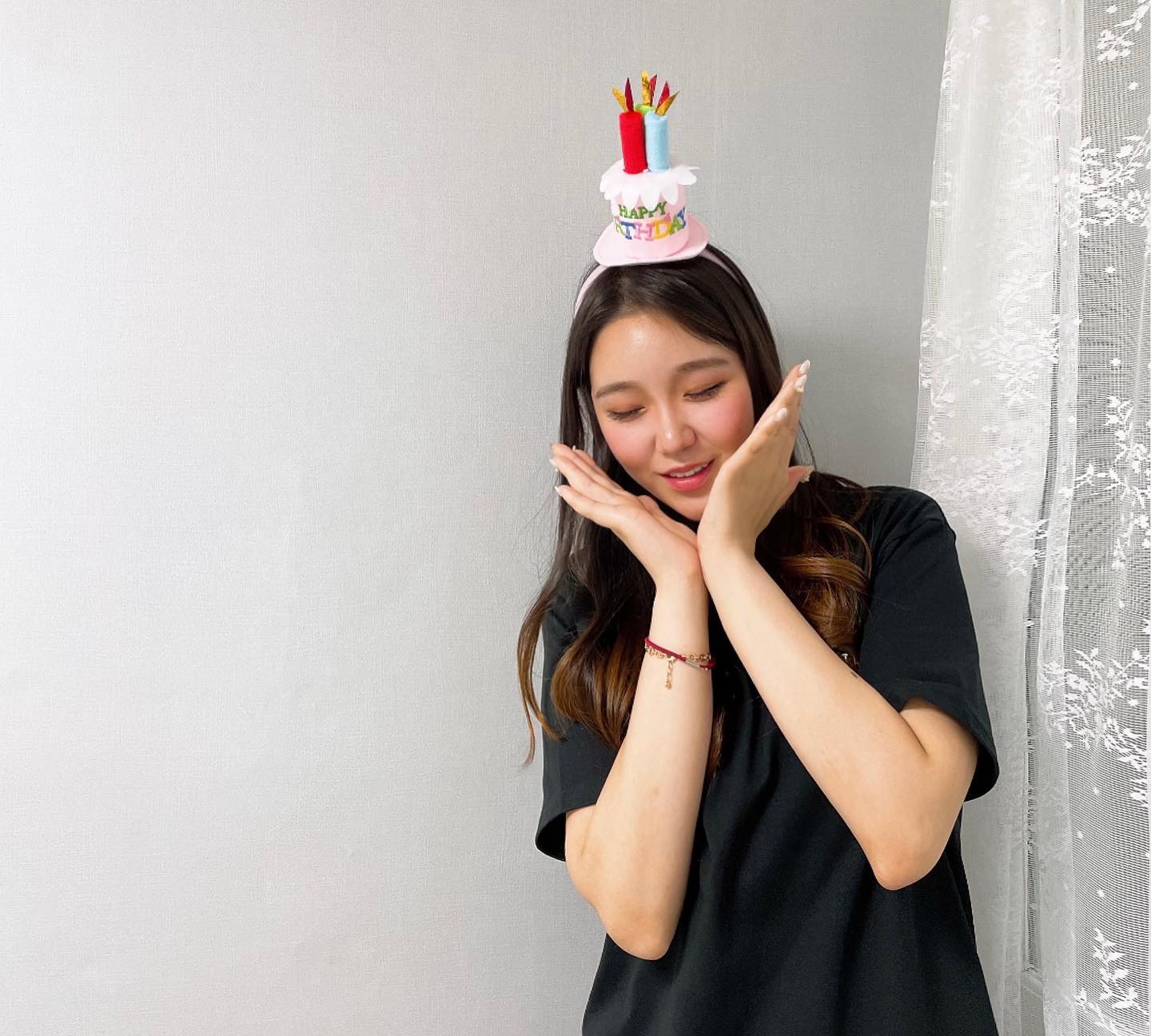 26번째 생일🎂
많은분들 덕분에 행복했습니다💕
올해의 생일 끝!
-
-
-
#대구 #동성로 #대구카페 #서울숲 #잠실 #서울맛집 #hbd #운동하는여자 #운동하는남자 #운동 #헬린이 #헬스타그램 #운동스타그램 #f4f #일상 #일상소통 #today #daily #dailylook #ootd #오오티디 #selfie #selstagram #얼스타그램 #셀카 #셀스타그램 #맞팔 #맞팔선팔환영 #f4f #likeforlikes #followforfollowback