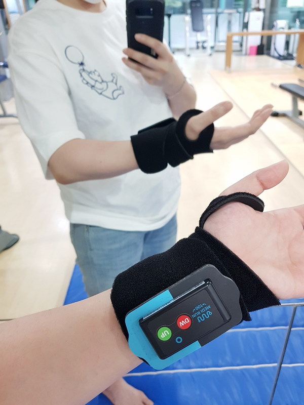 메디런100 저주파마사지기 손목, 무릎 아플때 좋음