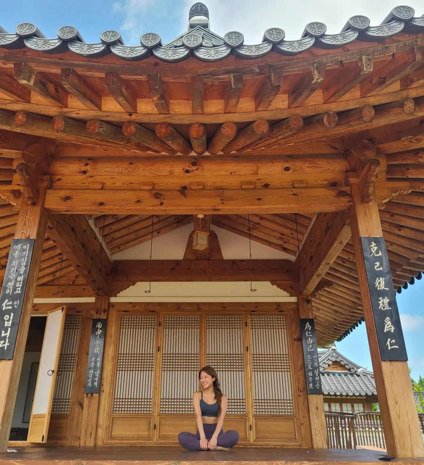 Un lugar que recomiendo que vayan cuando vayan a Corea🙌
¡Es un pueblo de Hanok en Gangneung Ojuk!
Es un lugar perfecto para relajarte y sentir la tradición corenana😊