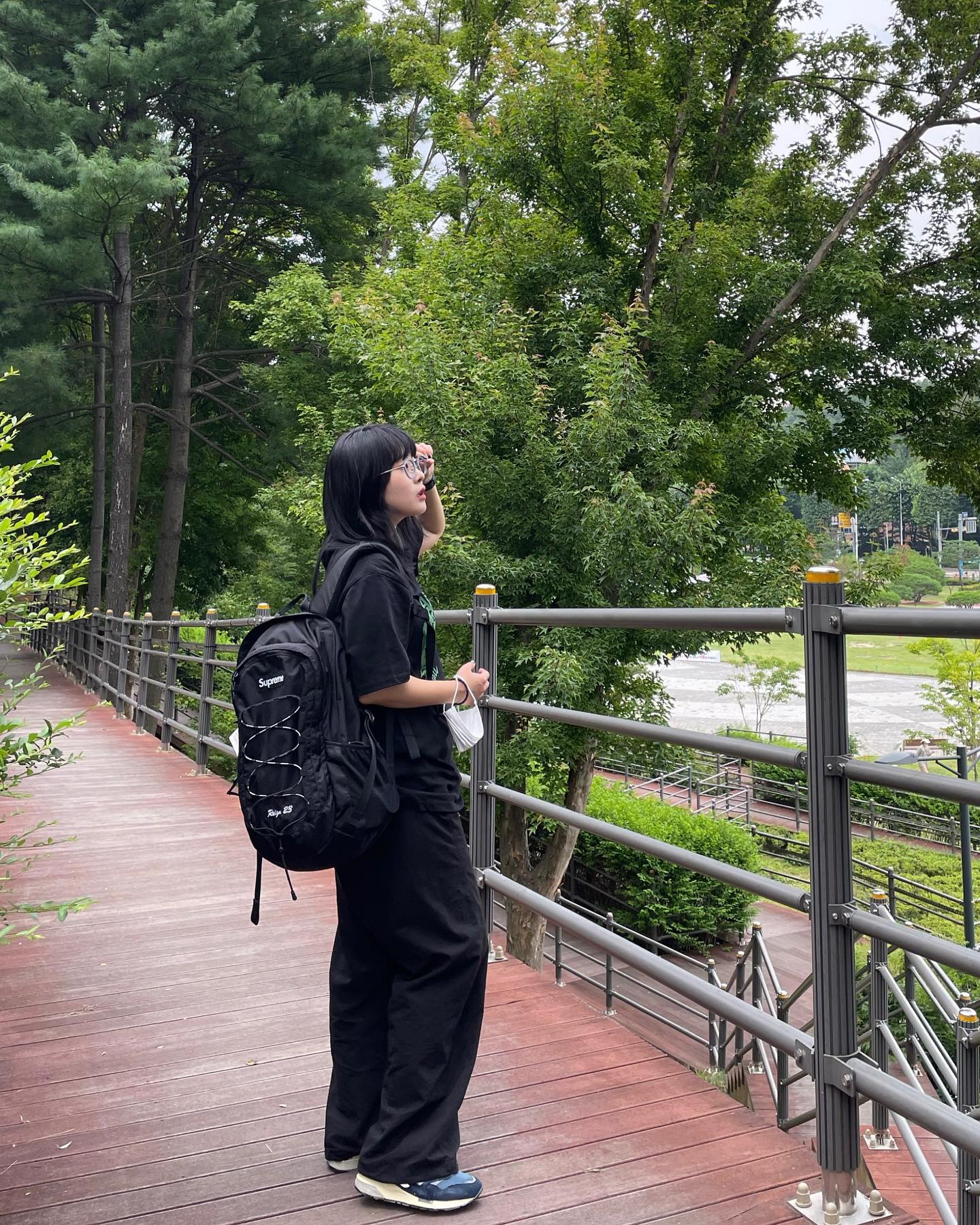 마지막은 셀카로 장식💃

다들 수요팅 하쟈구욧..!

#안경 #아이웨어 #홀로리스 #안경코디 #안경패션 #안경테 #안경추천 #데일리룩 #패션안경 #남자안경 #여자안경 #협찬