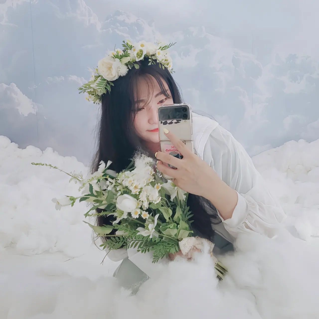 #협찬 _ liphip.co.kr 
[ 립힙 롱래스팅 벨벳 매트 립틴트 ]

_
내사랑 벨벳틴트 종류가 너무많아 행복😘
💄 내 PICK은 03호, 04호, 05호
믹스해서 쓰기도 좋은 색들 :♡) 

_
💋 깃털처럼 가볍지만 완벽한 밀착력 
💋 롱래스팅 립틴트 > 번짐X, 처음 발색 그대로
💋 고보습 오일 함유로 딥한 보습력
💋 입술잔주름과 각질부각 없는 매끈 매트립
💋 키스버전 01~05호 + 허그버전 06~09호
💋 마스크에도 거의 묻지않고 물놀이때도 👍

_
#립힙 #liphip #롱래스팅립틴트 #매트립 #매트립틴트 #mlbb #롱래스팅 #지속력좋은틴트 #틴트추천 #립메이크 #후기
#좋아요 #립틴트 #벨벳 #벨벳틴트 #레드립