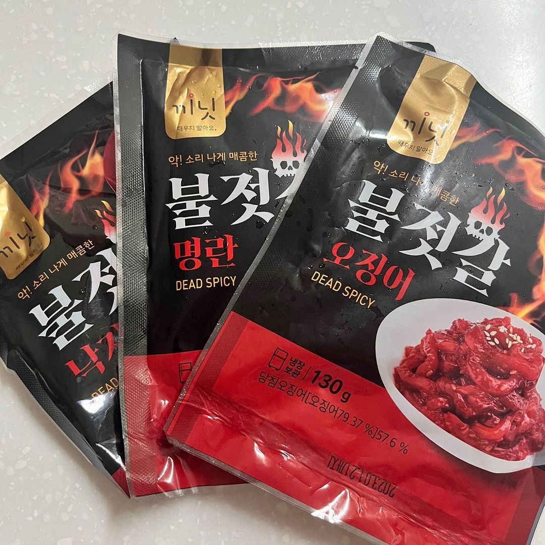 오먹쨩 on Instagram: “#오먹쨩협찬 #협찬 #광고 🦑 끼닛 젓갈 3종 세트 🦑 - 매운 오징어 젓갈 3팩 (1.47) * 이벤트중이라서 리뷰 참여 약속 시 오징어/낙지/명란 3종세트로 구성 변경 가능! 🦑
