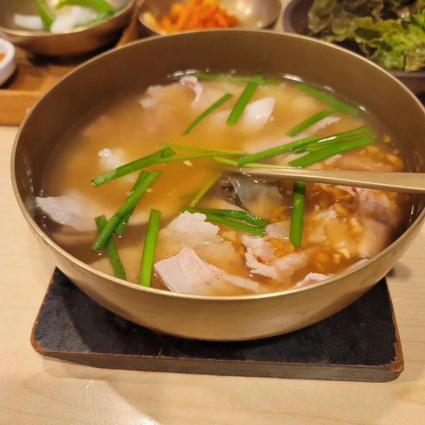 #부산가면꼭먹어야할음식 #돼지국밥추천 
#양산돼지국밥
싹싹 비웠어요.
맑은 국물 돼지국밥 맛나요^^
토렴국박
따로국밥
수육국밥 
모두 맛있네요~~~
#부산해운대맛집추천 
#부산맛집여기 
#부산돼지국밥
#부산좋아요