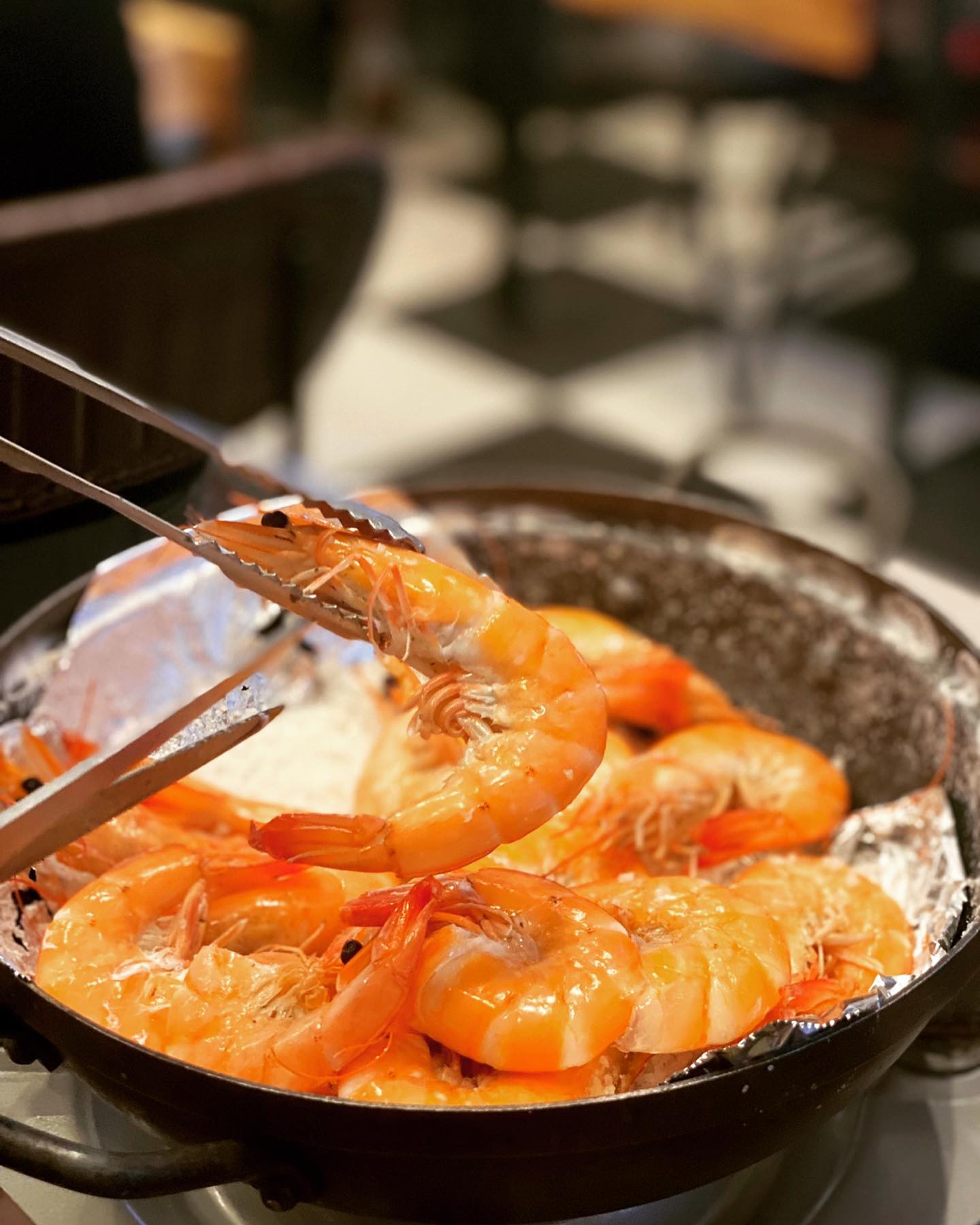 벌써 대하가 나오나요~~??
#대하구이  존맛탱❤️❤️
회도먹고 조개탕과 쏘주에 배터진 #배나오닝 ❤
️❤️#부천횟집 #대박회사신중동
