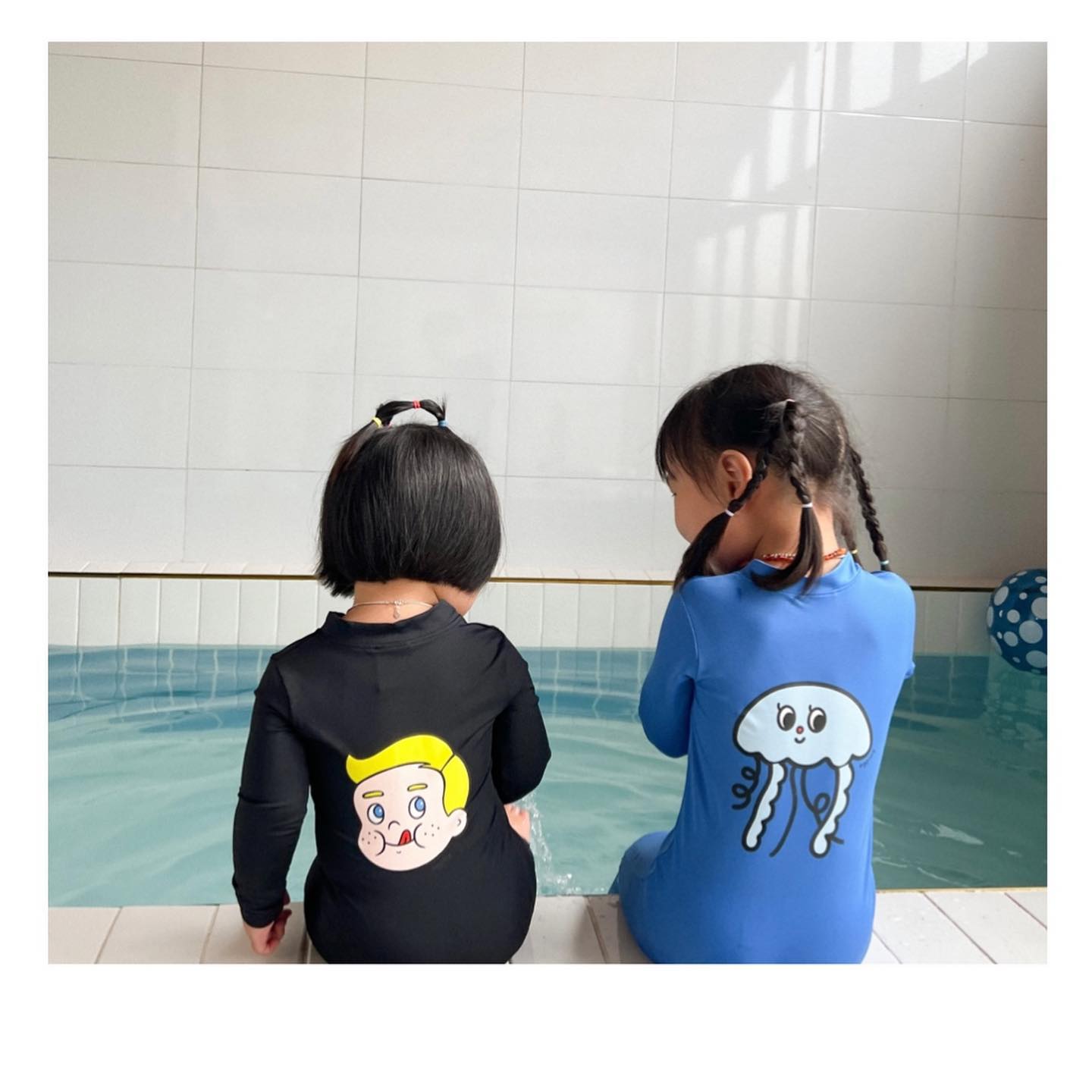 올해마지막물놀이,귀여운투샷🖤💙
요즘 둘이 잘노는 모습 사진찍을때마다 너무 뿌듯,
내년부턴 리안이까지 쓰리샷 너무너무 기대됨