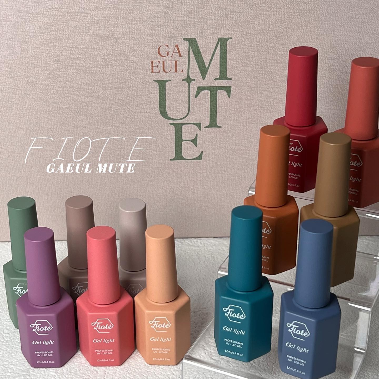 𝐟𝐢𝐨𝐭𝐞 𝐮𝐧𝐛𝐨𝐱𝐢𝐧𝐠 —̳͟͞͞♡

​
부산 네일엑스포에서 구매한 피오떼 가을뮤트!
솔직히 이번 가을 컬러는 거기서 거기라 
많이 망설였지만 하나 사고 왕창 사용하자
라는 생각으로, 피오떼 부스 갔는데 색감이
너무 맘에 들어서 pick!! 💕💕

​
fiote_korea