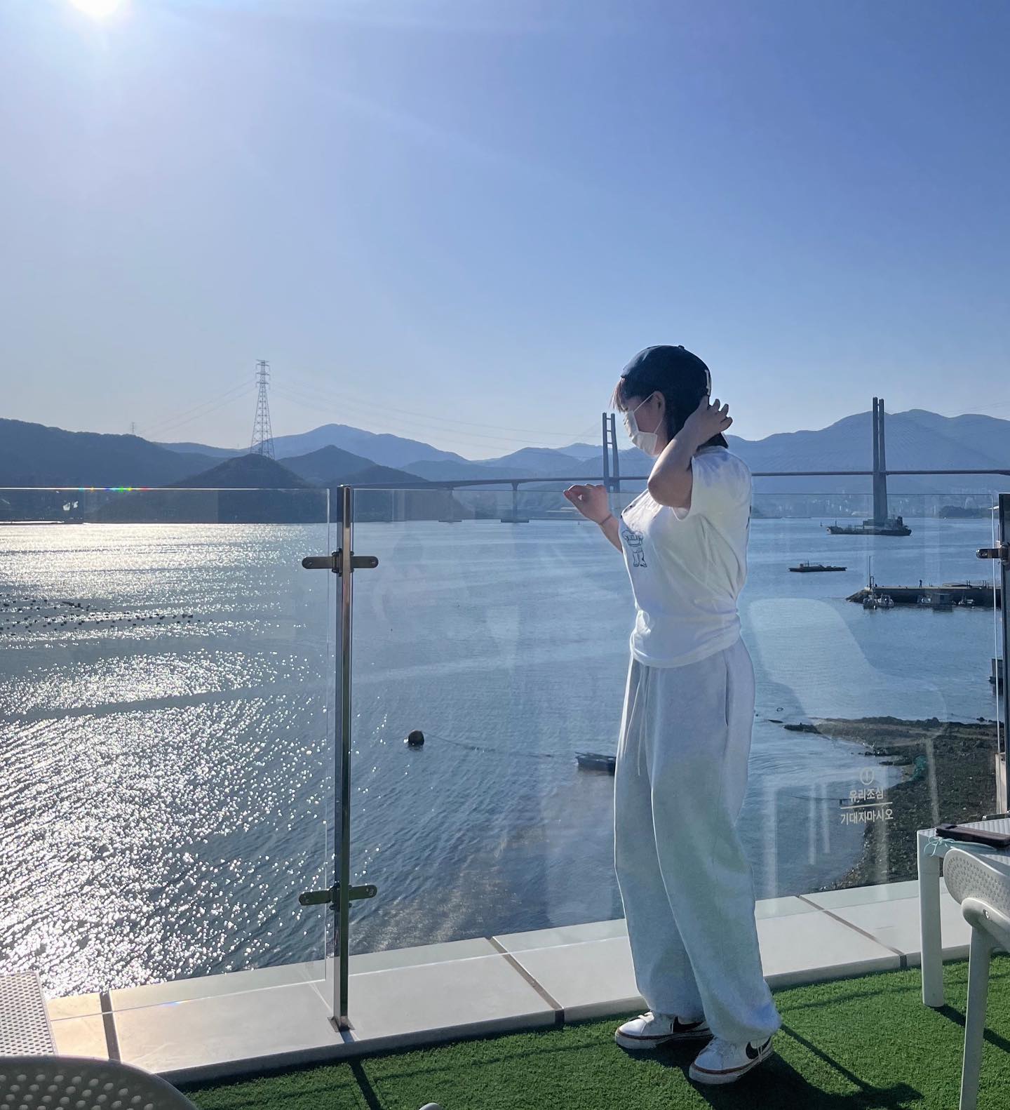 🎧🌊🌻