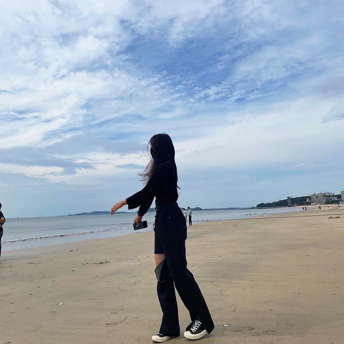 새우깡 먹어줄 갈매기 찾으러 가는 중 🦅