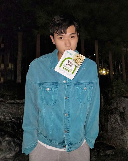 이관호 on Instagram: "#협찬 #에어팟맥스 가질사람?  08/31까지  #오단완챌린지 GO GO~! 다양한 경품을 마구마구 줘버리는 통큰 #이벤트 중~~~ 미쉐린 2스타 쉐프들이 건강을 고민하여 설계한 ♥ #