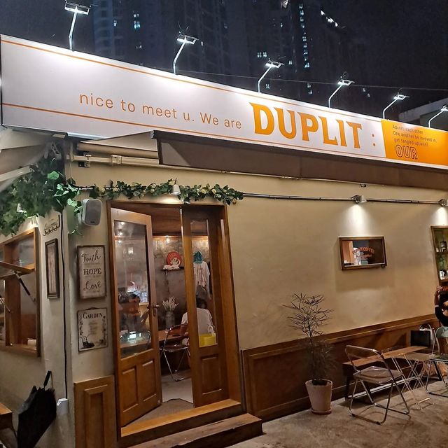 차준혁 on Instagram: "오늘의 카페탐방~♡ #카페탐방 #카페 #해운대카페 #duplit #duplit카페 #커피 #아아 #아메리카노 #블루베리치즈브론디 #존맛탱 #jmt"