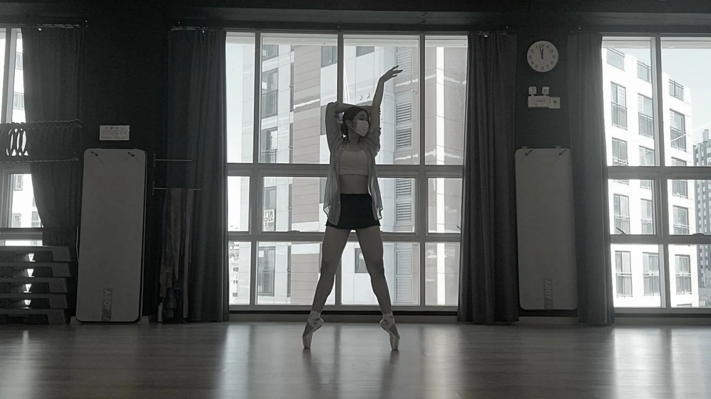 토슈즈 너무 오랜만이여서 힘들어따😞

#balletphotography