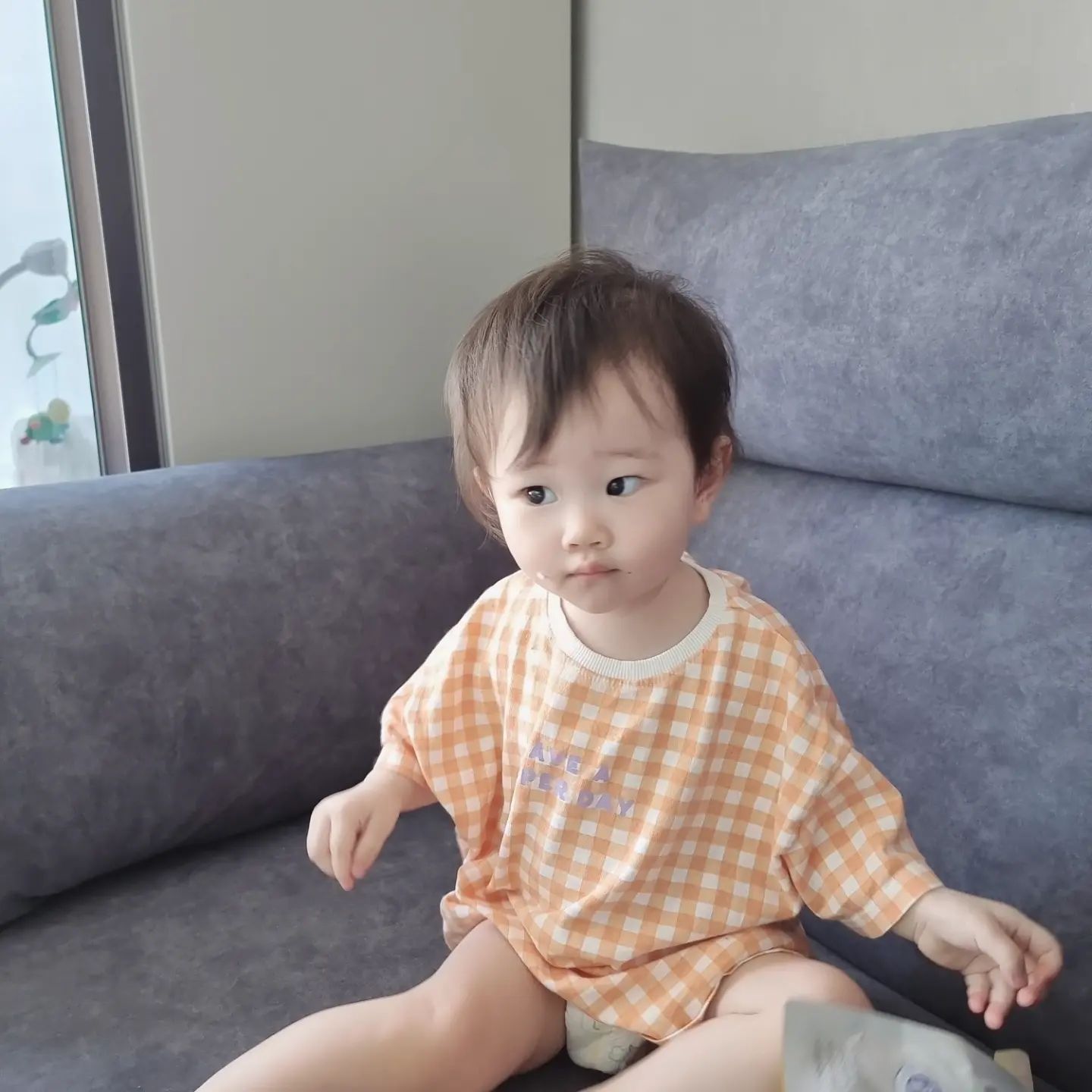 수아맘🤱 수아 452일차👼

점심먹고 양 볼에 김 하나 밥풀 하나

#인스타베이비 #아기모델 #딸맘 #도치맘 #맘스타그램 #예쁜아기 #슈프림 #supreme #커피맛집레스이즈모어 #맘소통 #소띠맘소통 #소띠맘 #육아맞팔 #육아소통 #육아정보공유 #소띠육아소통 #육아일기 #육아소통맞팔#맞팔해요 #소통환영 #선팔맞팔 #좋반사 #댓반사 #fff