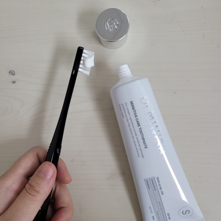 시린이에 제격인 닥터미니쉬 에스치약