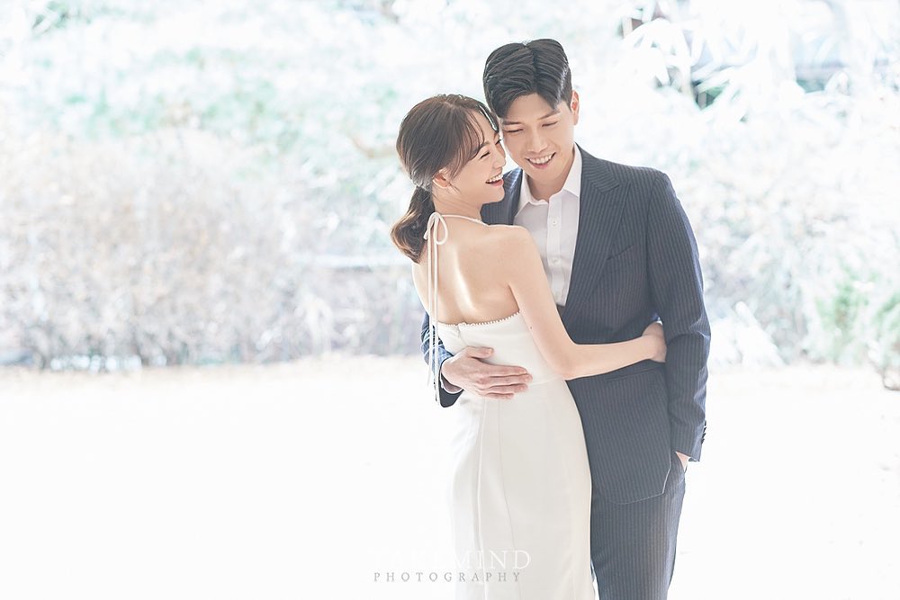 20.02.01 ~
결혼한지 1000일😘 
이제 별똥이까지 우리셋 👨‍👩‍👧 잘 살아보쟝❤️‍🔥