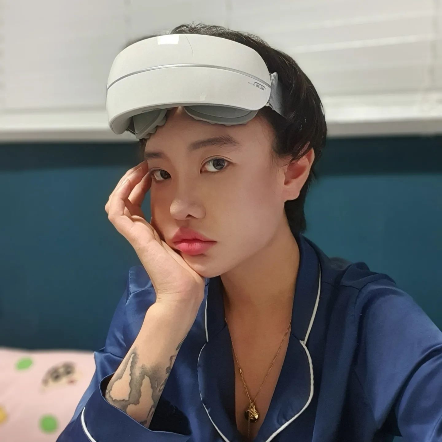 ❤️힐링 팩토리 떡실신 눈 마사지기❤️
.
.
온열기능과 숲속에 온 듯한 노래소리, 4가지 모드의 마사지 기능으로 피로한 눈 건강 챙기세요🤓⚡️
.
#힐링팩토리 #힐링팩토리눈마사지기 #눈마사지기 #눈마사지기추천 #4가지모드 #내장형음악 #지압마사지 #온열기능 #광고
