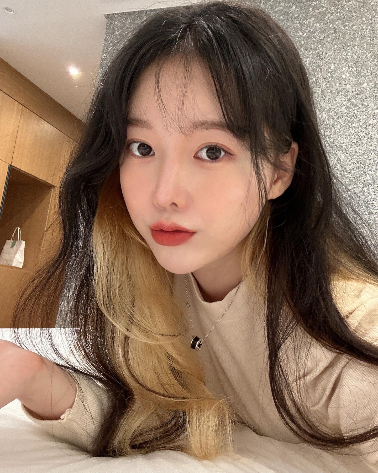 올리지 말라는 사진은 이렇게 라두 🤣🤣