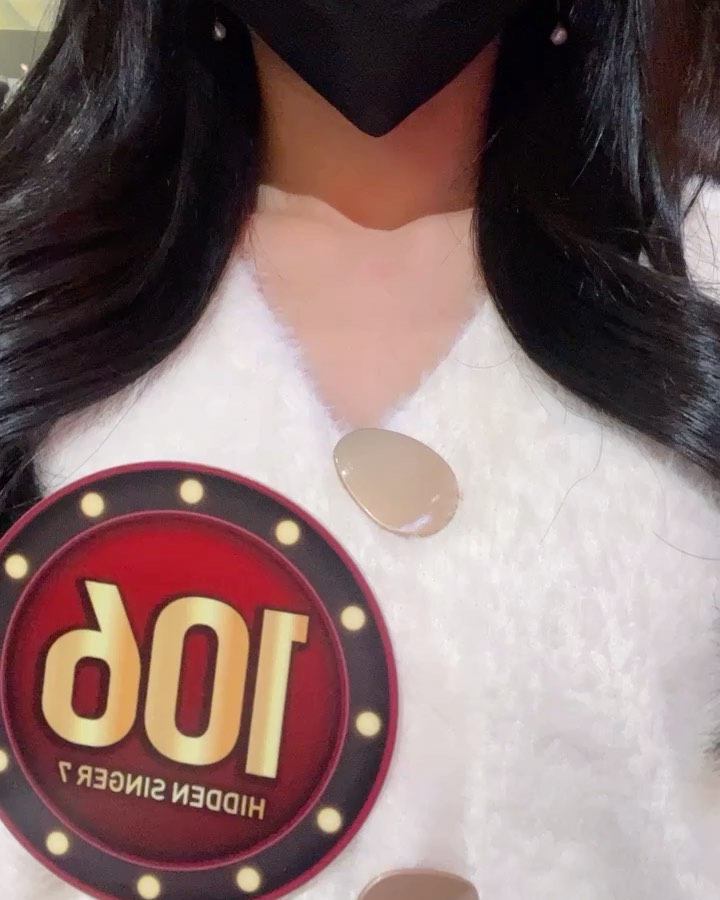 히든싱어7 왕중왕전 판정단으로 참여한 날💛 

(카메라에 많이 잡혔는데 펠리컨 마스크 때문에 웃겨서 
 하나밖에 못올리겠다.....^^)