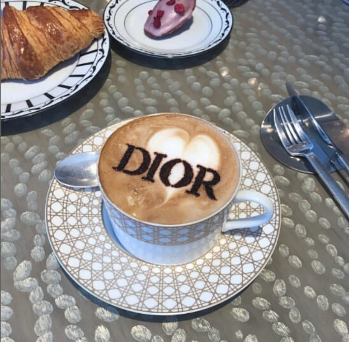Dior ☕️