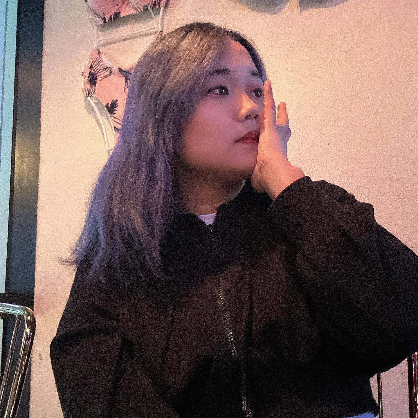 세상 쿨해진 나 🌷

#03년생 #차도녀인척 #쿨 #해짐 #세상쿨함 #행복 #할라맥주 #푸른술집할라 #퇴근후 #파란머리 #퇴근일상 #좋반 #맞팔해요 #소통 #오오티디 #데일리