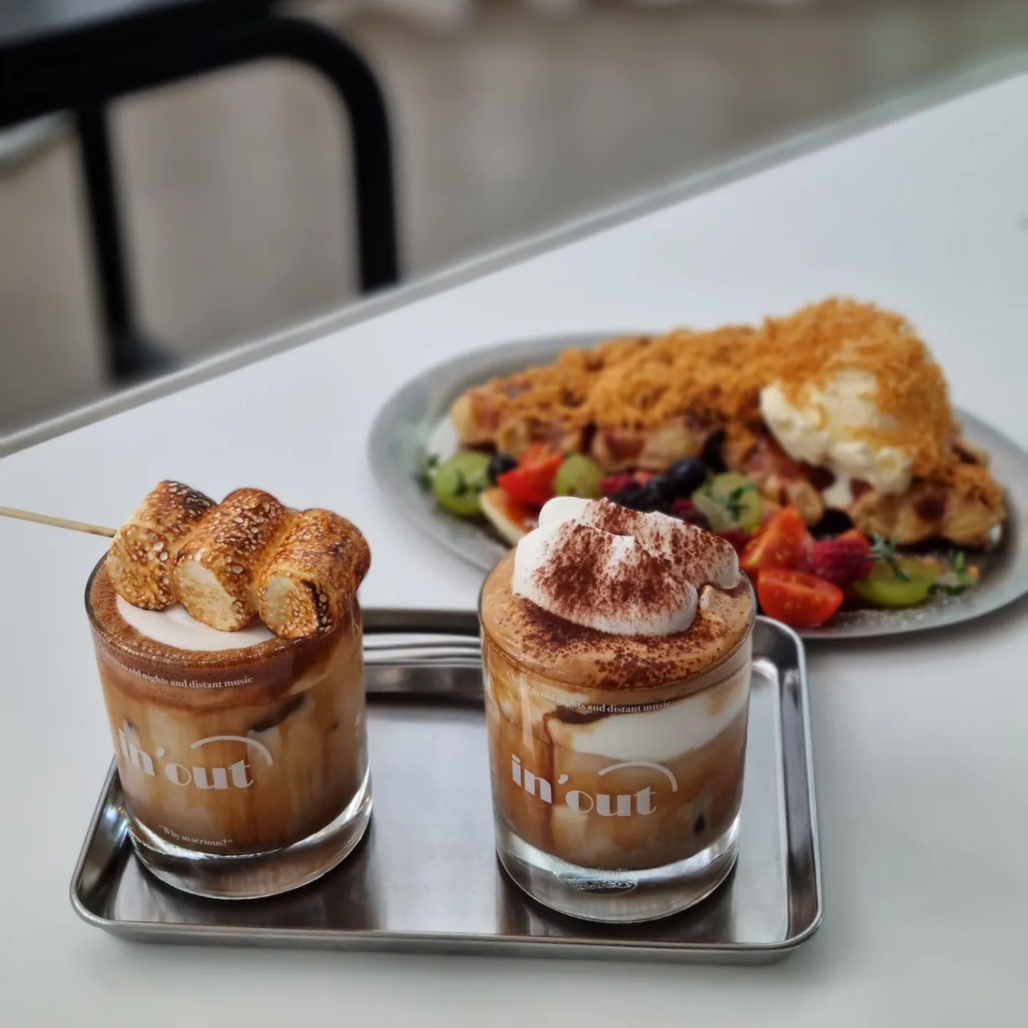 비주얼, 분위기 좋은 카페가 요즘 너무 많아서 감동(?)받기 힘든데 굉장히 오랜만에 비주얼에 반한 카페💕
비주얼도, 맛도, 분위기도 전부 반해서 잊지 않고 또 오려고 피드박제☺️