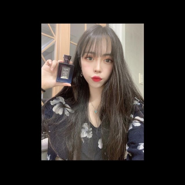 💉 on Instagram: "포맨트 시그니처 퍼퓸 코튼 디어나잇 이예요:) 코튼 디어나잇은 차가움 속 더욱 성명해지는 따뜻함의 대비를 통해 차가움과 따스함이 공존하는 이미지의 중첩을 그려내, 환