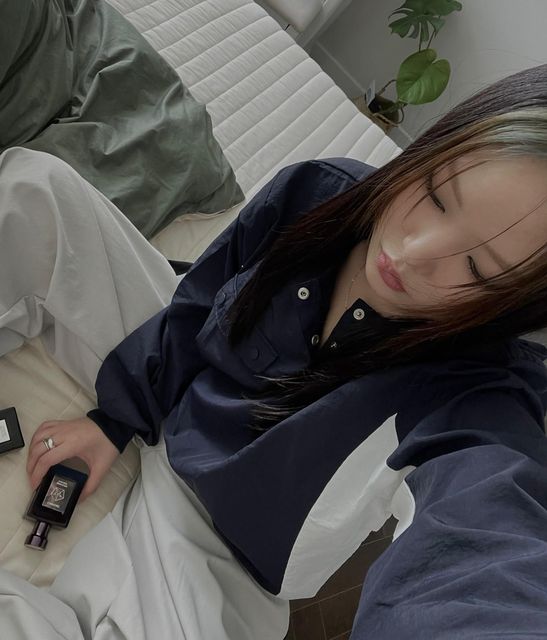 權彩潤 on Instagram: "@forment_official [FORMENT] Signature Perfume Cotton Hug 공기 중에 퍼지는 무게의 깨끗함과 머스크의 부드러움이 느껴지는 중성적인 향으로 안기고 싶은 포근함을 선사해요 ☻ . . . #