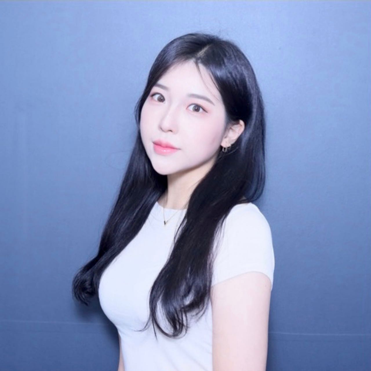 셀프로 증명사진 만들기,,☁️
#하루필름