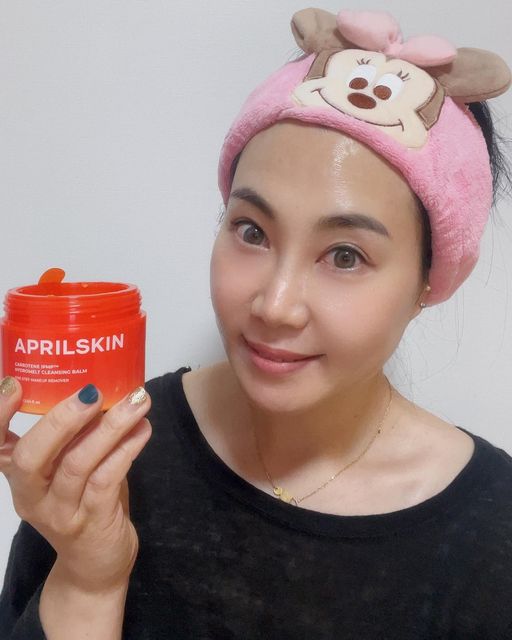 안녕하신가영🙋🏻‍♀️ on Instagram: "#협찬 #제품제공받음 • • 뷰티 유튜버 추천! 메이크업부터 피지, 블랙헤드 싹 녹이는 원스텝 클렌저로 미끌거리는 잔여감없이