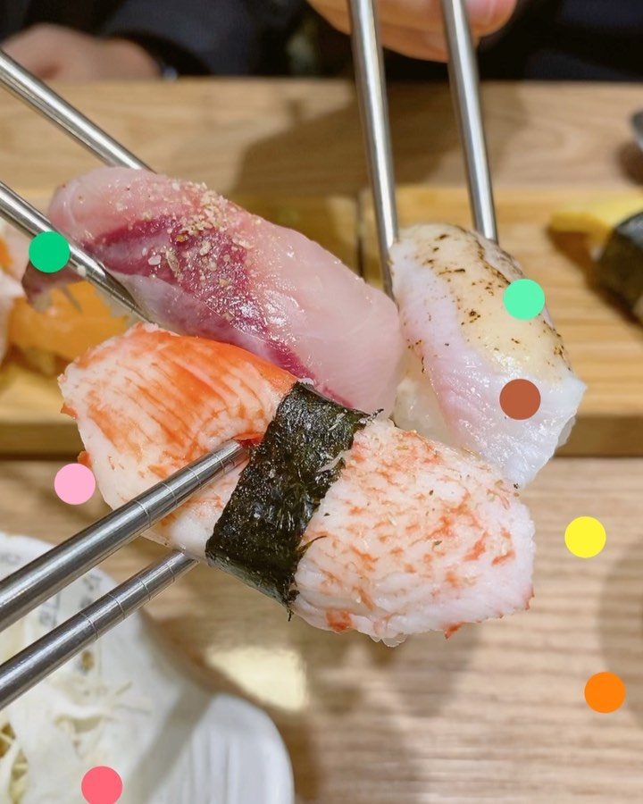 ⠀⠀⠀⠀⠀⠀⠀⠀⠀⠀⠀⠀⠀⠀⠀⠀
🎈답십리맛집 우마스시🍣 에 다녀왔어요~^^

🎯눈도 오고 밥하기 싫은데 짝꿍님 왠일로 
평일에 초밥을 쏘시네요~💫 감사할따름..ㅋㅋ

🎯그리하여 나만 알고픈 #답십리맛집 #우마스시 
로 고고!!😍

✔️#우마초밥 3개
✔️#라멘
✔️#청하 한병을 주문한 우리😉

🎯밥보다 회가 큼직!! 회전율이 좋아서 스시가
넘나 싱싱&신선!! 

🎯우동은 기본제공!! 회무침마저 서비스로~~
 마끼는 지금껏 먹어본 것중 단연 일품~^^
 이날도 역시나 대만족한 저녁식사였어요~ㅎ

📌더많은 내용은 프로필 링크에 있는
블로그에서 확인하셔요~^^