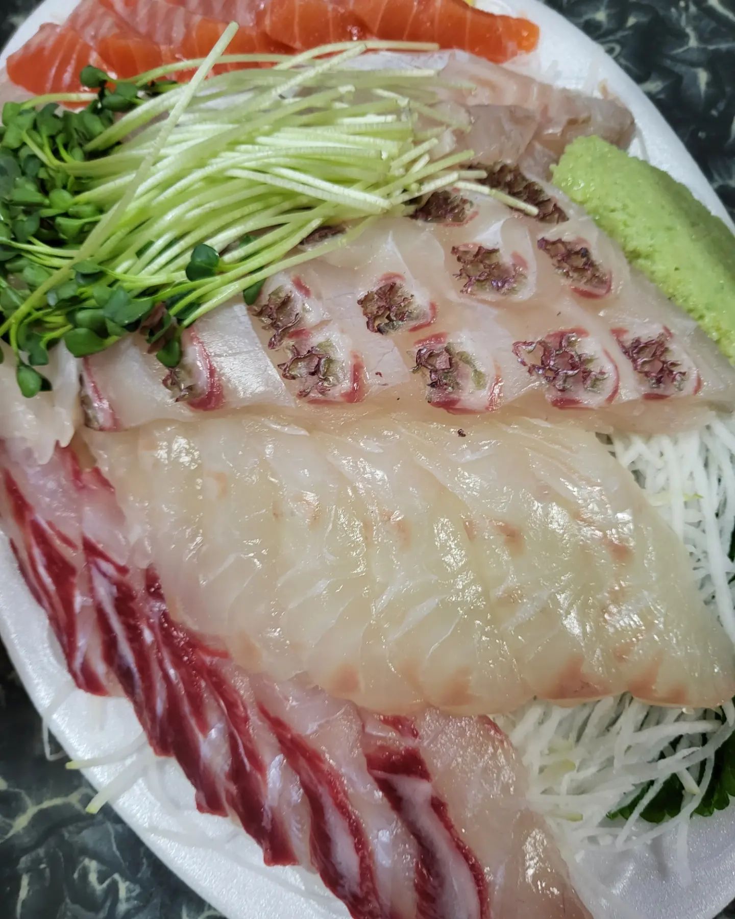 내 사랑들♥️

아빠랑 엄마랑 언니랑 형부랑 철이랑 지우랑 봄이랑 신랑이랑 태양이랑 마루랑 ~ 
평생 탄탄한 우리 가족 행복하자💖

아빠의 기다려 잘해💙
가족들과 행복하다