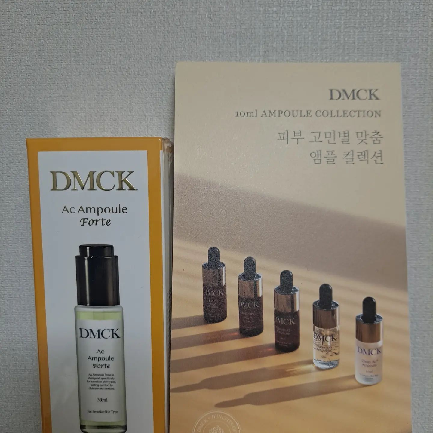 #협찬
DMCK 아크 앰플 포르테 30ml

➡️앰플중에서는 묽은 편이라 끈적임이 없어서 좋았어요!
➡️사용하니 트러블이 진정되고 수분보충이 잘 되는 느낌이예요!
➡️남녀노소 누구나 사용해도 좋은 제품입니다!!
➡️스포일러가 제가 원래 쓰던 제품이랑 달랐는데 더 편했어요!!

#협찬 #DMCK #트러블진정 #모공케어앰플 #여드름앰플 #피부결매끈 #민감진정 #마스크진정 #피지조절앰플 #좁쌀여드름 #좁쌀여드름앰플 #등드름