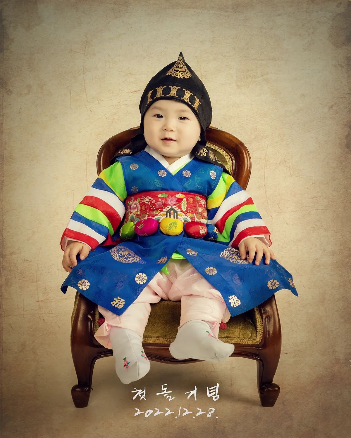 김로건일년동안크느라수고했어
앞으로도건강하게자라자

#돌사진 #선화동사진관