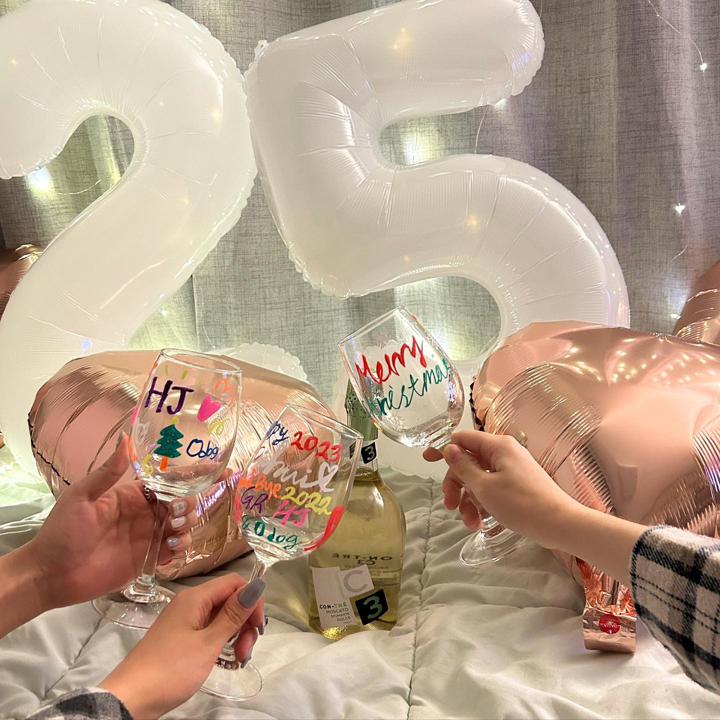 🥂🎀😻💕