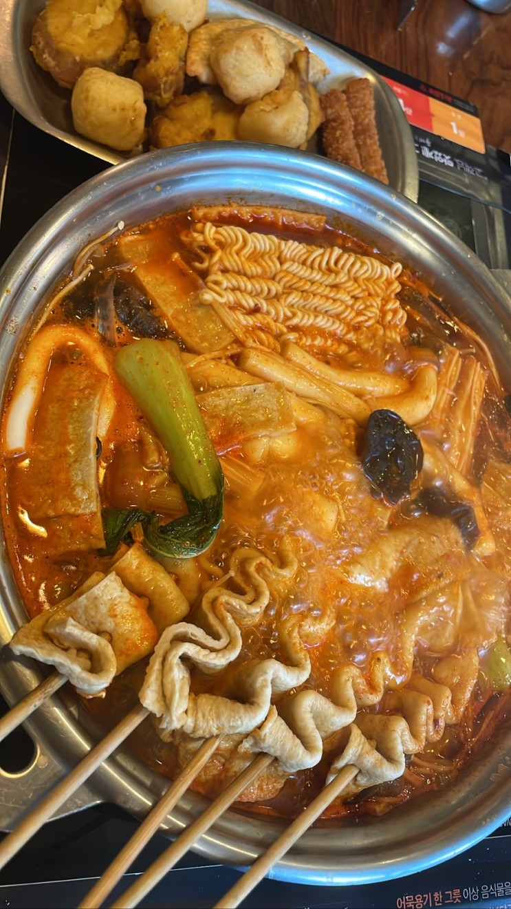 [건대입구역] 두끼 건대점 마라 무한리필 리뷰(내돈내산)