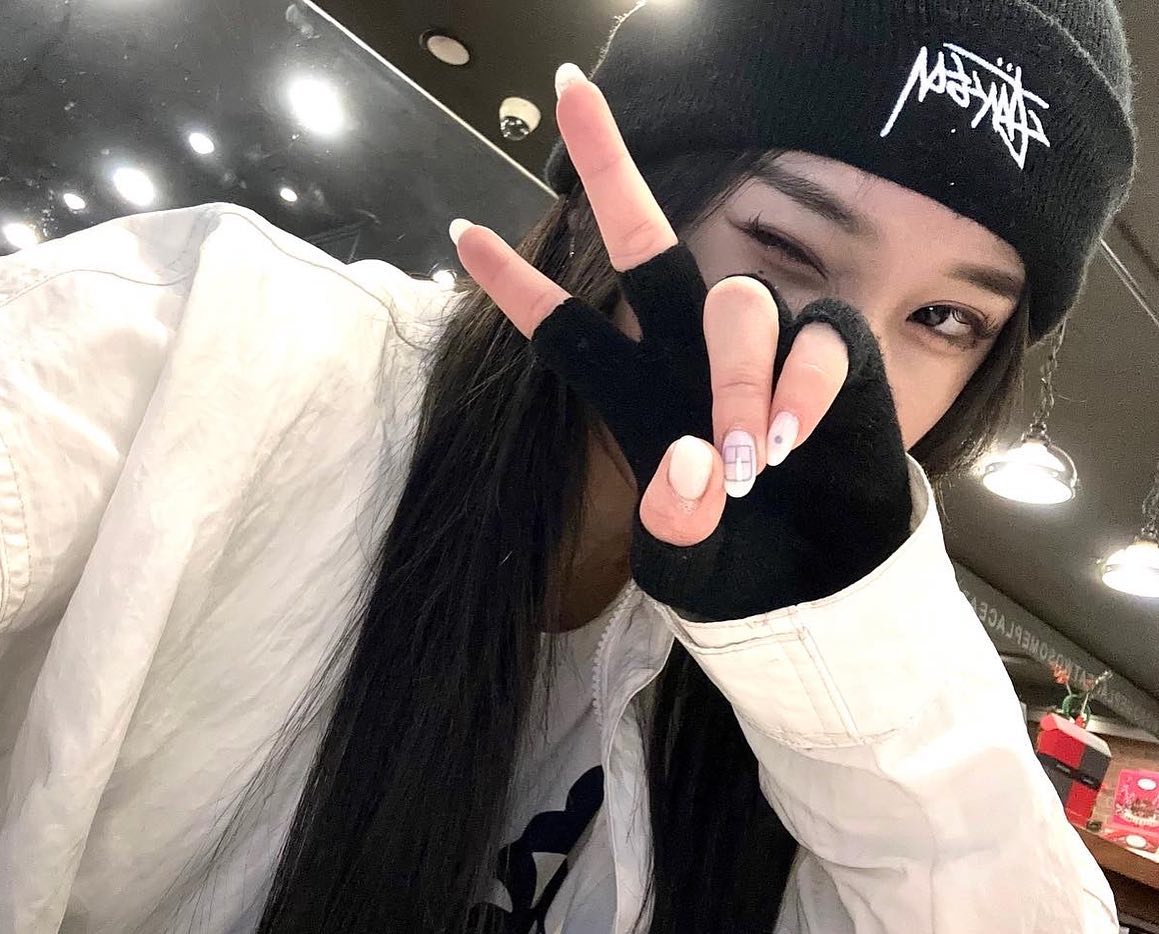  “#광고#롸잇히어#right_here 기엽구 힙한 핸드워머”