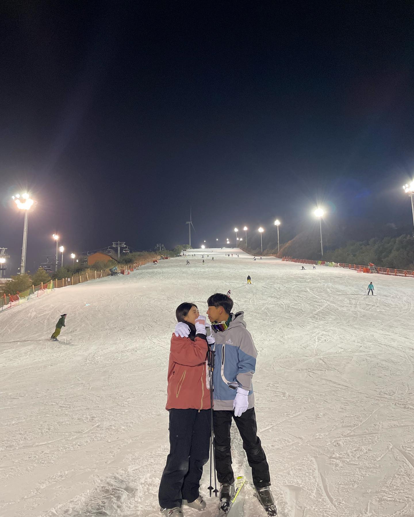 ❄️☃️🏂🧣⛷️

#에덴벨리스키장 #스키 #스키장 #겨울 #커플 #여행 #부산 #데이트 #겨울나기