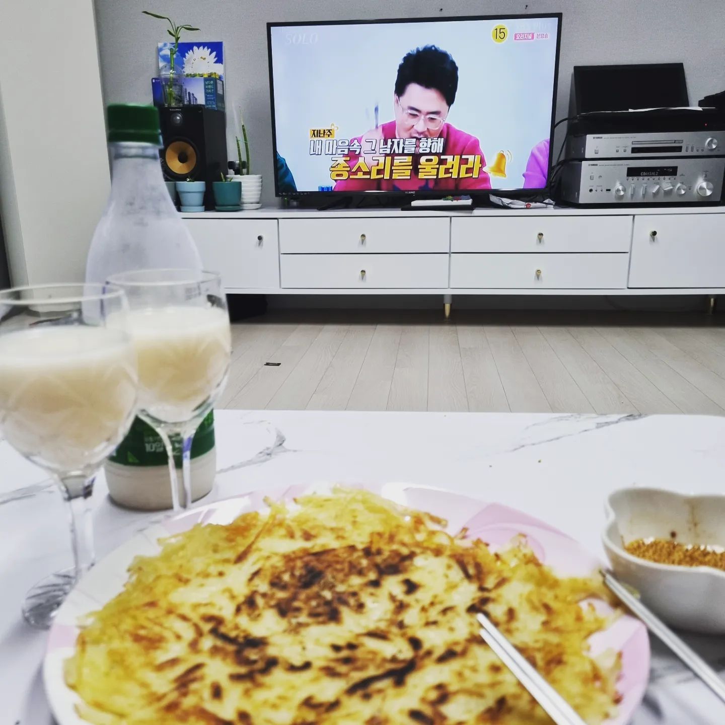우리부부가 젤좋아하는 요일 수요일.

#나는솔로 하는날~~

#돌싱글즈 도 참좋아 하는데 아직 시즌이 시작하지 않아서.ㅋㅋ

#소확행
#수다쟁이 신랑
#갱년긴가
#최애프로그램