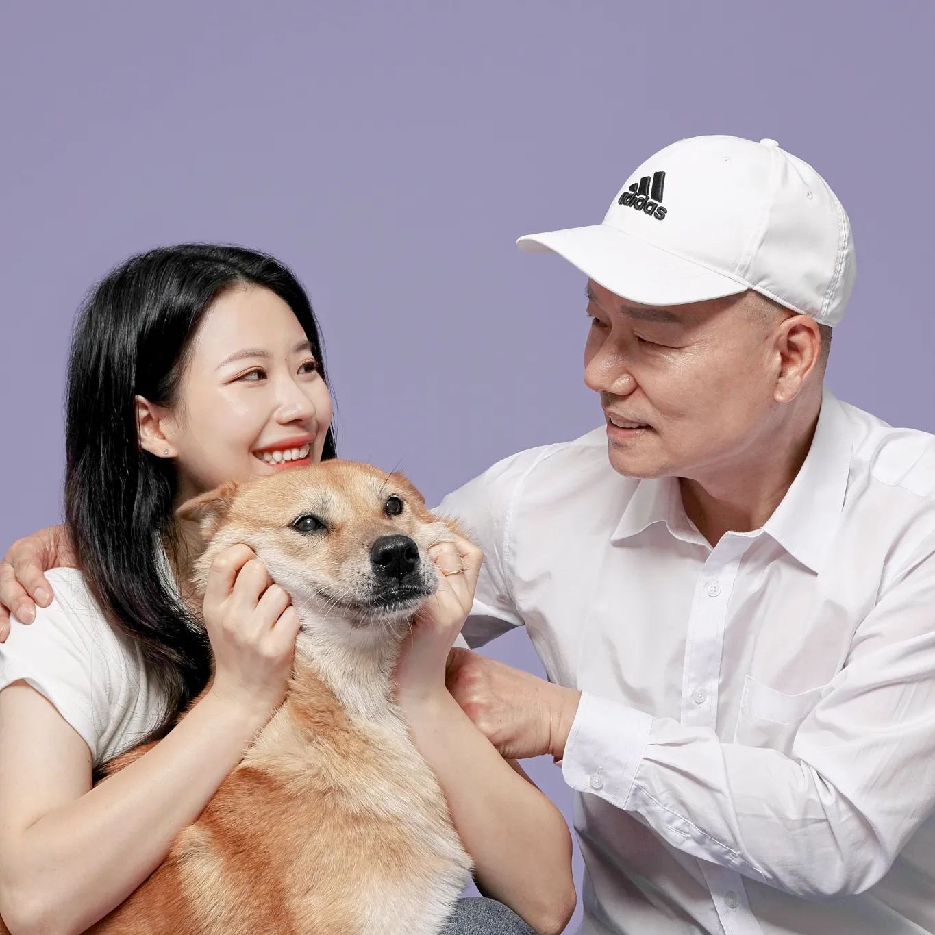내가 제일 사랑하는 둘❤️

힘들다가도 환하게웃는 도담이보면 맘이 사르륵녹으면서 세상이 밝아지는 기분ㅎㅎ
널 만나게돼서 아빠랑 나는 너무 다행이야 앞으로 도담이가 더행복했음 좋겠다🥰🥰

_
도담이 프로필찍으려구 이곳저곳 다알아봤는데 아트레이블이 정말..👍👍 거의 두세달 촬영기다렸는데도 엄청 만족했을만큼 넘 좋았던곳!

작가님이 도담이 엄청 이뻐해주시고 사진도 넘 잘찍어주셔서 담에 또 찍게된다면 무조건 요기서 또 찍고싶당

아트레이블 넘 감사해요오💕
도담이 간식까지 쌱 챙겨주시는 센스!

_
_
_
#일상 #가족사진 #댕댕이 #프로필 #졸귀 #❤️ #댕스타그램 #멍일상 #daily #instagood #selfie #lovely #doglover