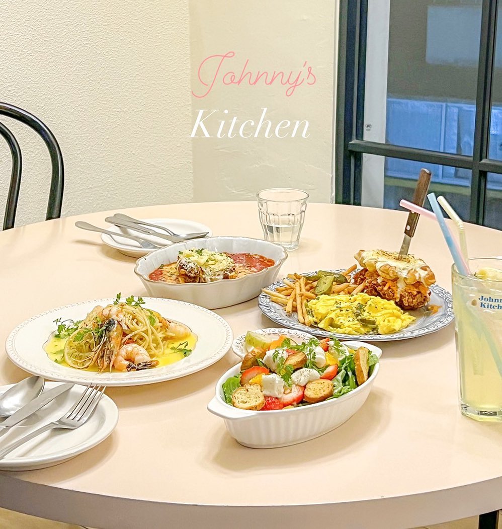 분위기가 너무너무 예쁜 
Jonny's Kitchen
-
🍝
-
#죠니스키친 #동성로기념일데이트 #대구기념일 #대구파스타 #봉산동맛집 #반월당맛집  #삼덕동맛집 #대구맛집 #대구데이트 #삼덕동술집 #삼덕동핫플 #대구카페 #동성로맛집 #라자냐 #대구여행 #대구데이트코스 #대구레스토랑 #맛스타그램 #먹스타그램 #셀카 #좋아요반사 #좋아요 #맞팔 #맞팔해요