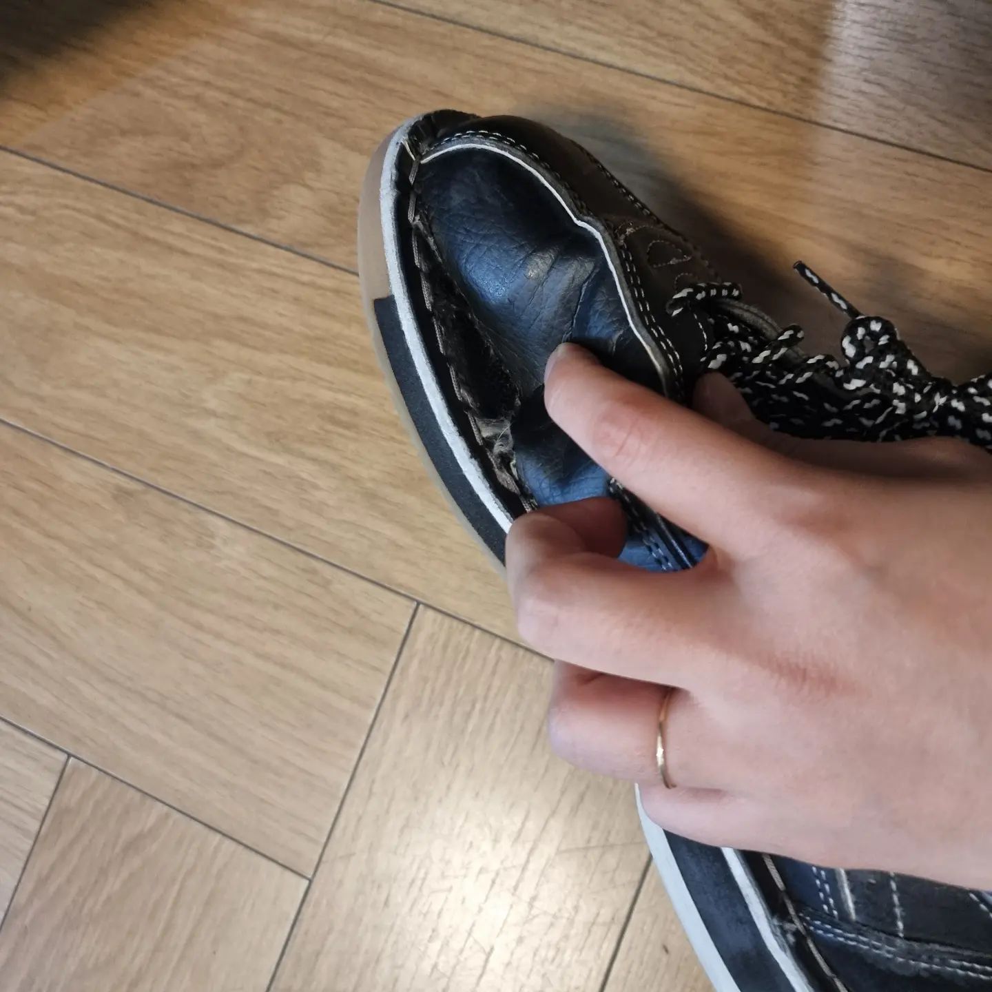 #일상

작년부터 제대로 다시 시작한 볼링
새 신발을 신고싶었는지
갈때가되서 간건지

그동안 고마웠다
널 보내줄게

#볼링화 #볼링신발 #잘가 #추억신발 #맥스볼링화
